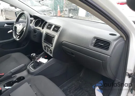 2015 Volkswagen Jetta 2.0L S z USA, uszkodzony, nr VIN 3VW1K7AJ0FM262036